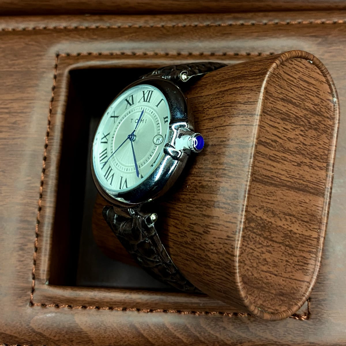 TOMI T-075 Cobra Strap Edition